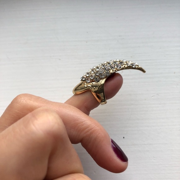 Gold & diamond talon claw ring - Picture 2 of 6